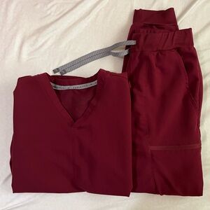Fabletics Scrub set (Top: XS, Bottoms: S)